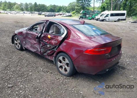 2017 Jaguar Xe 25T из США, поврежденный, VIN SAJAR4BG3HA975661